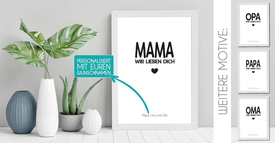 💖Unsere 4 Motive von den “WIR LIEBEN DICH” Postern, Verschenkt der lieben Mama, dem tollsten Papa, der großartigsten Oma, den einmaligsten Opa, die ideale Aufmerksamkeit mit diesem Poster. , Copyright: 321geschenke.de