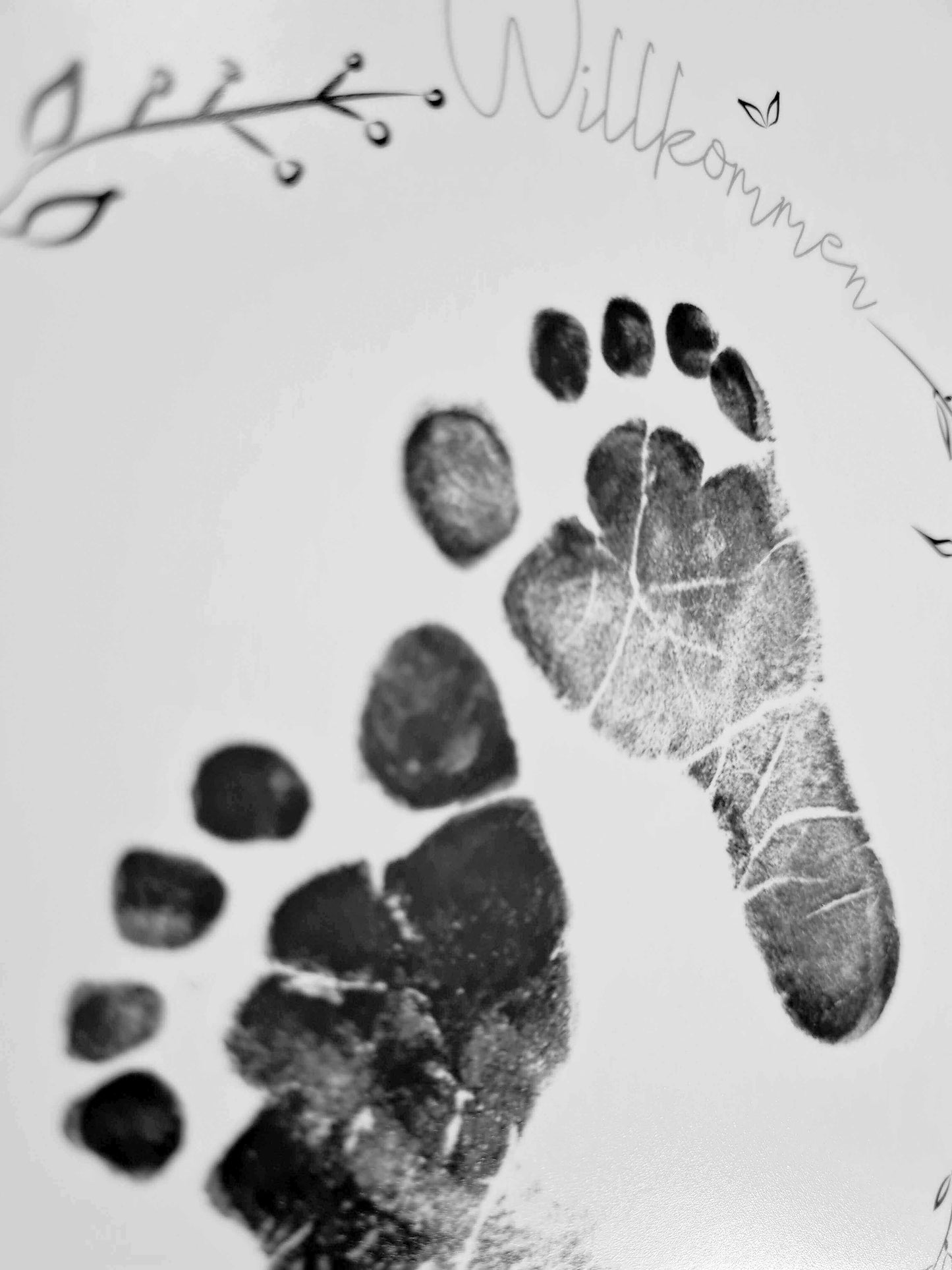 Nahaufname2_Personalisiertes Bild "Baby-Fußabdruck", Bildgröße: 13x18cm, DIN A4, DIN A3, Bilderrahmen: Ohne Bilderrahmen, Bilderrahmen weiß, Bilderrahmen schwarz, Bilderrahmen weiß mit Passepartout, Bilderrahmen schwarz mit Passepartout, Copyright: 321ges