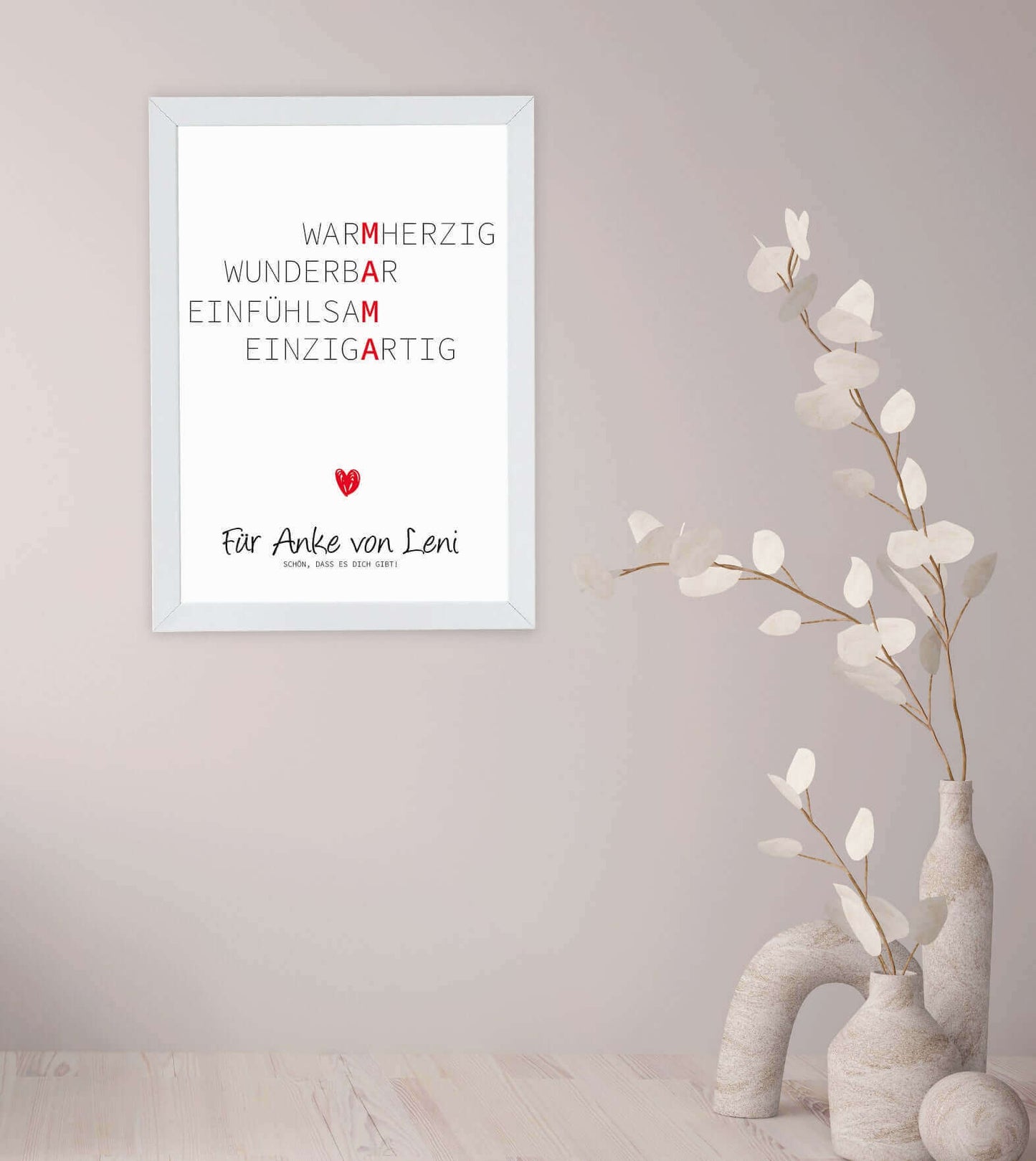 Anwendungsbild_Personalisiertes "Wörterposter" - MAMA, Bildgröße: 13x18cm, DIN A4, DIN A3, Bilderrahmen: Ohne Bilderrahmen, Bilderrahmen weiß, Bilderrahmen schwarz, Bilderrahmen weiß mit Passepartout, Bilderrahmen schwarz mit Passepartout, Copyright: 321g