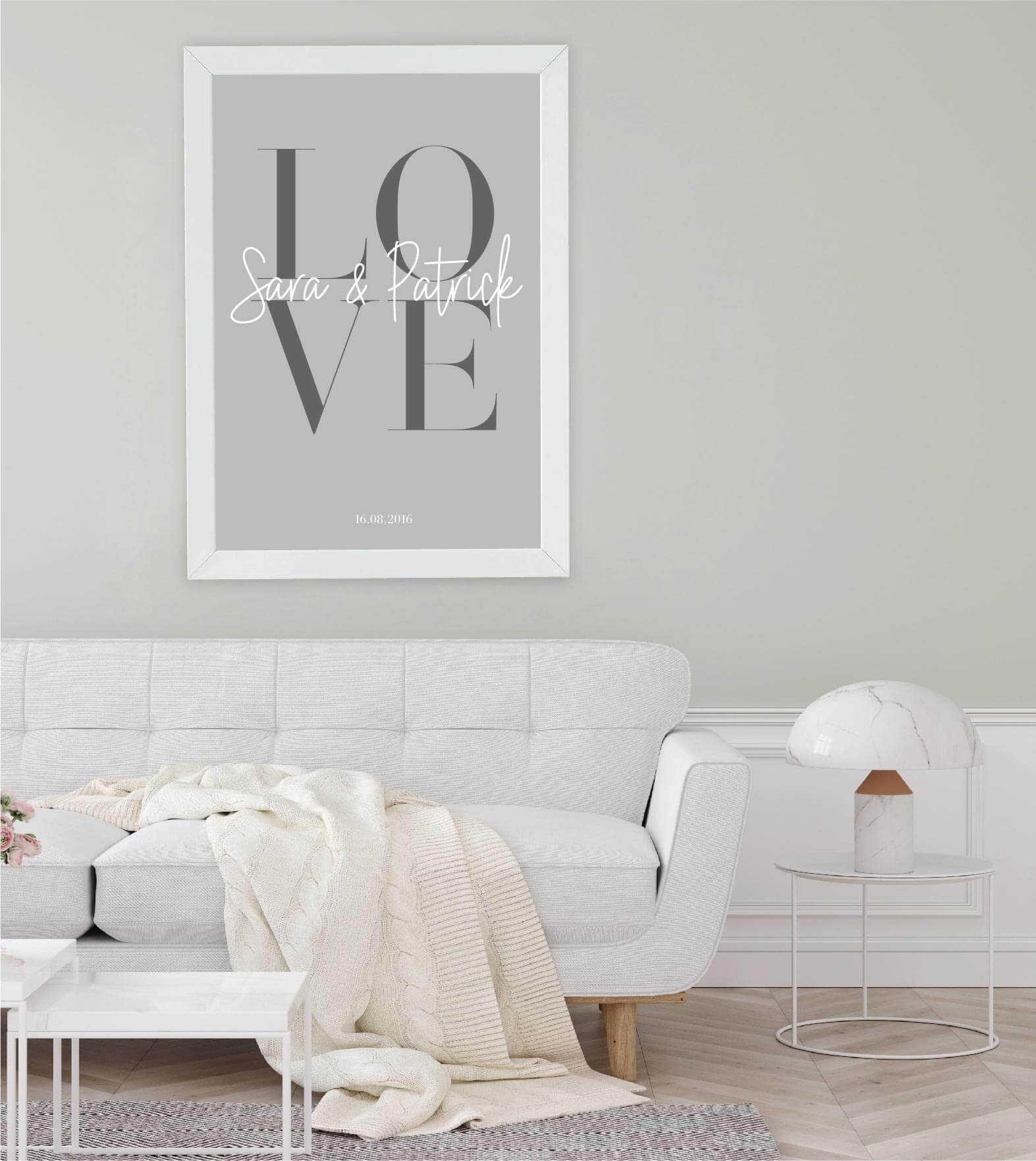Anwendungsbild_Personalisiertes Bild "LOVE", Bildfarbe: Weiß, Grau, Anthrazit/Schwarz, Bildgröße: 13x18cm, DIN A4, DIN A3, Bilderrahmen: Ohne Bilderrahmen, Bilderrahmen weiß, Bilderrahmen schwarz, Bilderrahmen weiß mit Passepartout, Bilderrahmen schwarz m