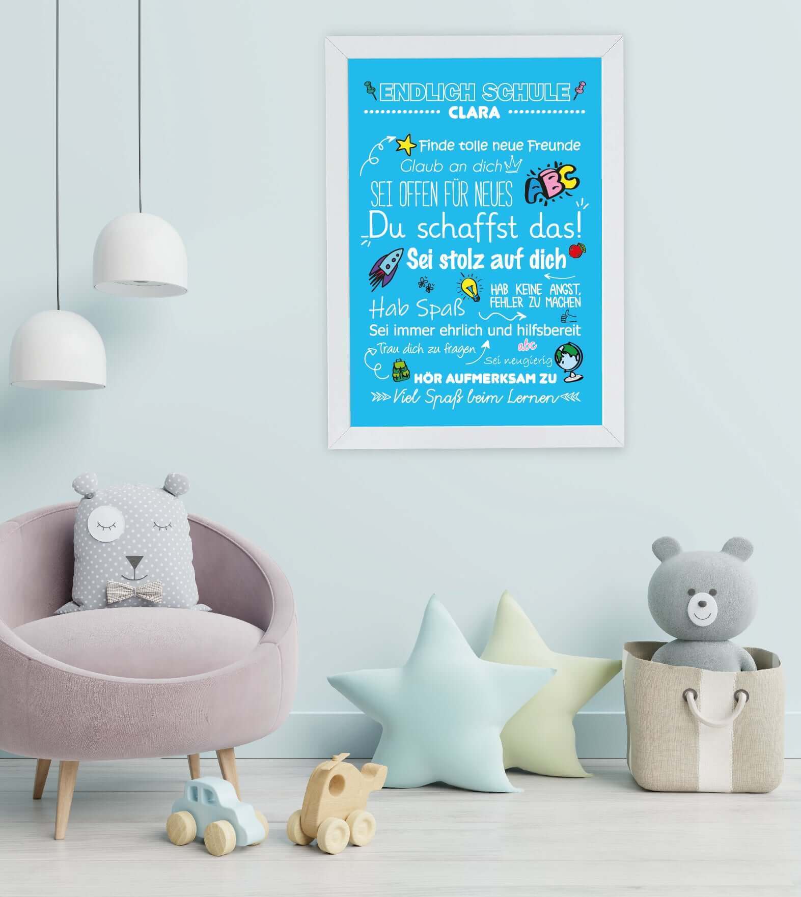 Anwendungsbild_Personalisiertes Poster "Endlich Schule" Motivationssprüche, Bildfarbe: Rosa, Blau, Weiß, Grün, Bildgröße: 13x18cm, DIN A4, DIN A3, Bilderrahmen: Ohne Bilderrahmen, Bilderrahmen weiß, Bilderrahmen schwarz, Bilderrahmen weiß mit Passepartout