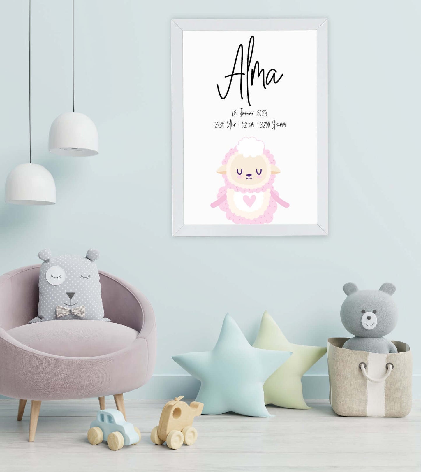 Anwendungsbild_Personalisiertes Geburtsposter "TIERMOTIV mit Herz", Motiv: SCHAF, ELEFANT, LÖWE, ZEBRA, GIRAFFE, Bildgröße: 13x18cm, DIN A4, DIN A3, Bilderrahmen: Ohne Bilderrahmen, Bilderrahmen weiß, Bilderrahmen schwarz, Bilderrahmen weiß mit Passeparto