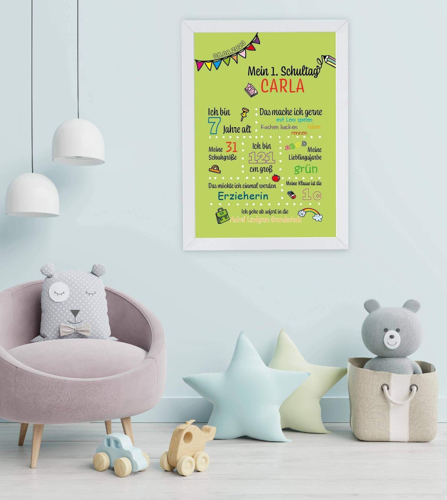 Anwendungsbild_Personalisiertes Bild "Mein 1. Schultag" Motivationssprüche, Bildfarbe: Weiß, Grün, Rosa, Blau, Bildgröße: 13x18cm, DIN A4, DIN A3, Bilderrahmen: Ohne Bilderrahmen, Bilderrahmen weiß ohne Passepartout, Bilderrahmen schwarz ohne Passepartout