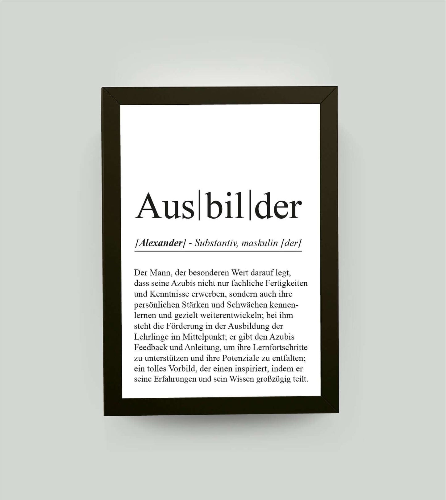 Personalisiertes Bild "Definition" - AUSBILDER, Bildfarbe: Weiß, Bildgröße: 13x18cm, DIN A4, DIN A3, Bilderrahmen: Bilderrahmen schwarz ohne Passepartout, Copyright:321geschenke.de