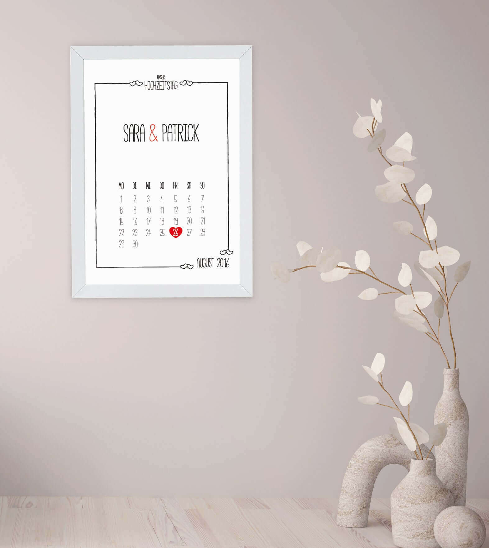 Anwendungsbild_Personalisiertes Bild „Hochzeitstag” Kalender mit Datum, Variante: Variante 1, Variante 2, Variante 3, Bildgröße: 13x18cm, DIN A4, DIN A3, Bilderrahmen: Ohne Bilderrahmen, Bilderrahmen weiß ohne Passepartout, Bilderrahmen schwarz ohne Passepartout, Bilderrahmen weiß mit Passepartout, Bilderrahmen schwarz mit Passepartout, Copyright: 321geschenke.de