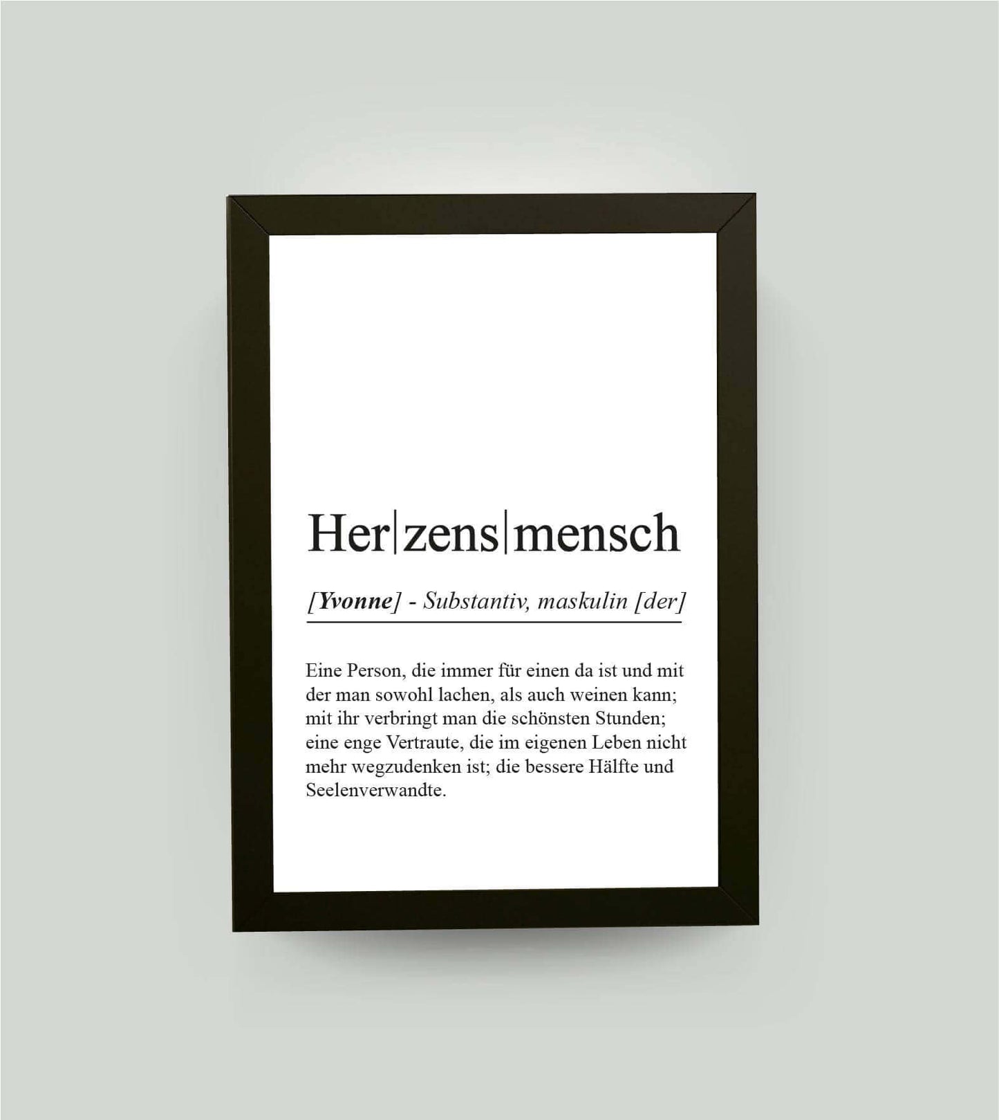 Personalisiertes Bild “Definition HERZENSMENSCH”, DIN A4, mit Rahmen schwarz 21x30cm, ohne Passepartout, Copyright: 321geschenke.de