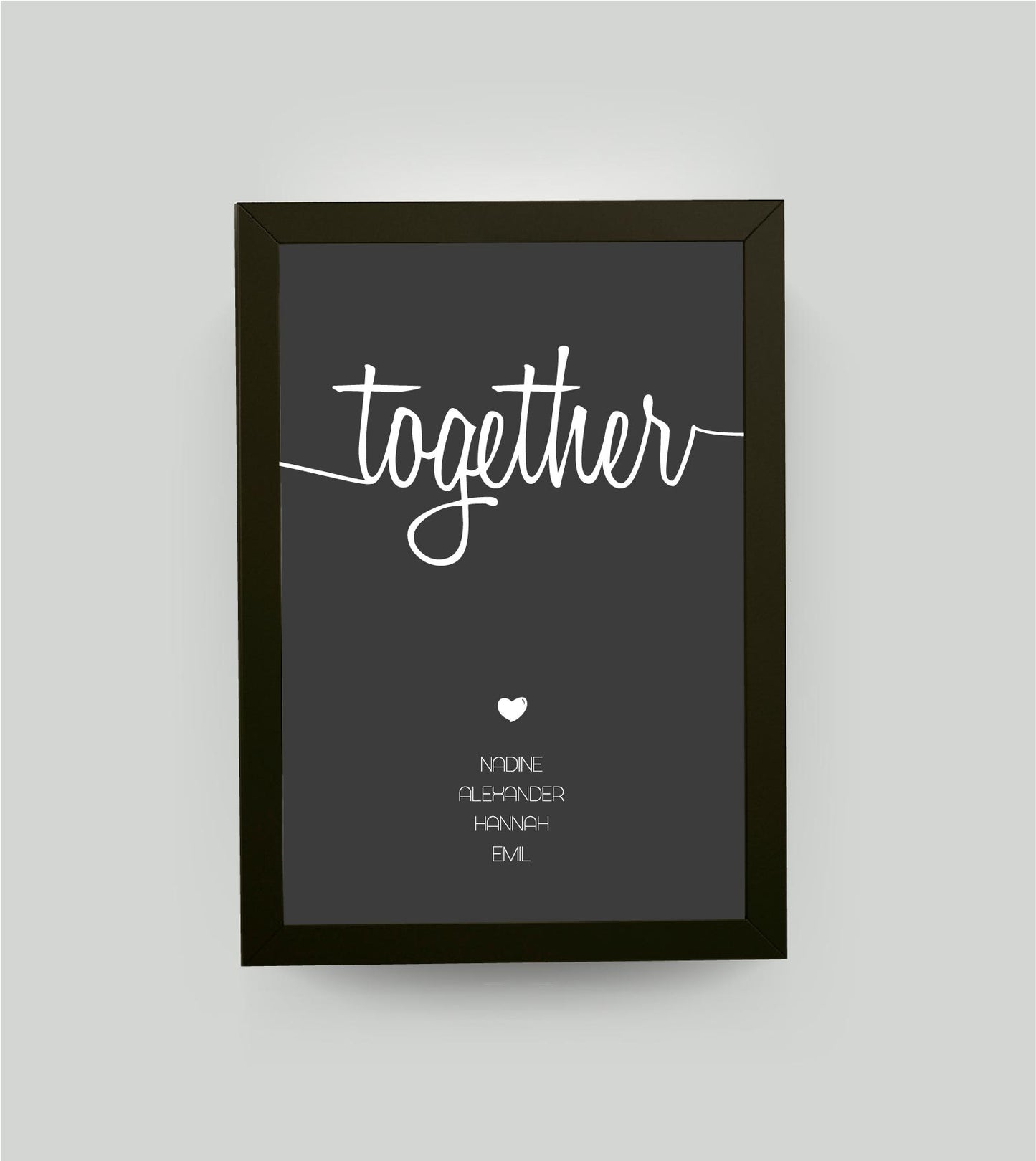 Personalisiertes Familienbild “TOGETHER”, Bildfarbe: Anthrazit/Schwarz, Bildgröße: 13x18cm, Bilderrahmen: Bilderrahmen schwarz ohne Passepartout, Copyright:321geschenke.de