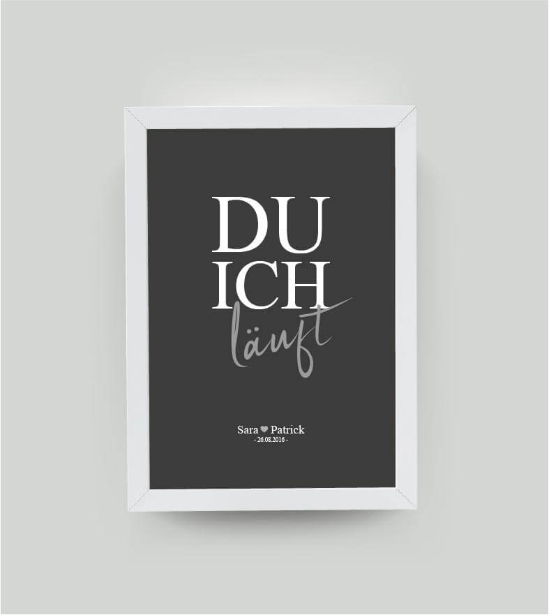 Personalisiertes Bild “DU ICH läuft”, Bildfarbe: Anthrazit/Schwarz, Bildgröße: 13x18cm, Bilderrahmen: Ohne Bilderrahmen, Copyright: 321geschenke.de