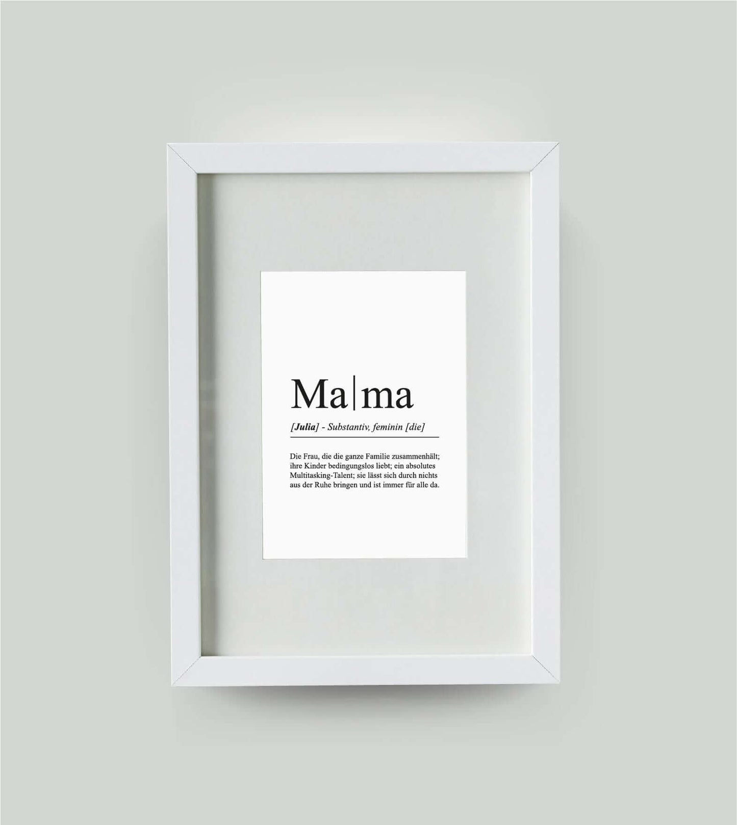 Personalisiertes Bild “Definition MAMA”, DIN 13x18cm, mit Rahmen weiß 21x30cm, ohne Passepartout, Copyright: 321geschenke.de