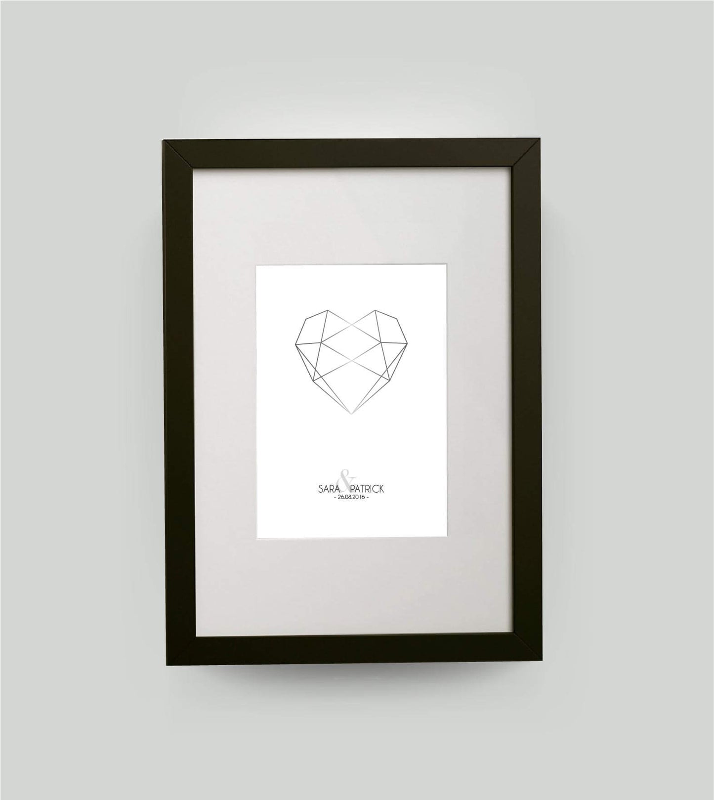 Personalisiertes Bild “Diamant”, Bildfarbe: Grau, Bildgröße: DIN A4, Bilderrahmen: Bilderrahmen schwarz mit Passepartout, Copyright: 321geschenke.de
