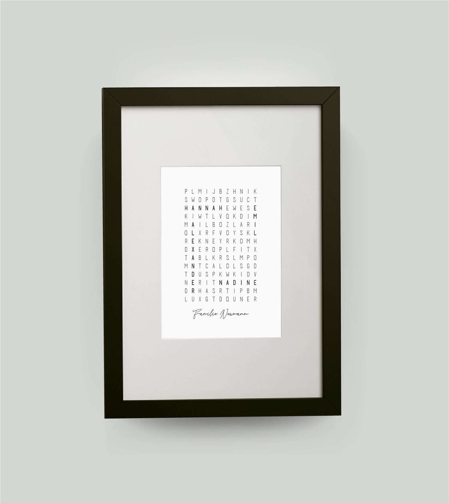 Personalisiertes Namensposter “Kreuzworträtsel”, Bildfarbe: Weiß, Bildgröße: DIN A4, Bilderrahmen: Bilderrahmen schwarz mit Passepartout, Copyright: 321geschenke.de