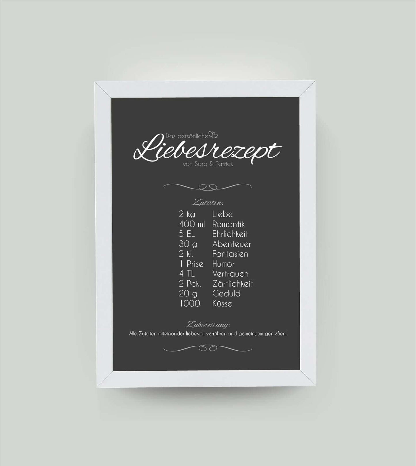 Personalisiertes Bild “Liebesrezept”, Bildfarbe: Anthrazit/Schwarz, Bildgröße: 13x18cm, Bilderrahmen: Ohne Bilderrahmen, Copyright: 321geschenke.de