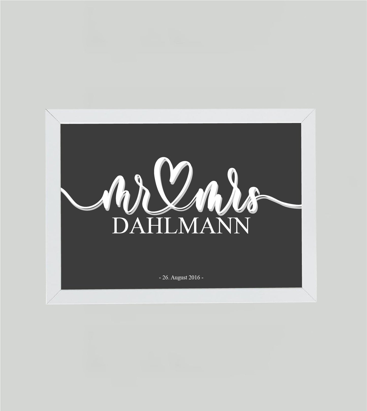 Personalisiertes Bild „Mr & Mrs”, Bildfarbe: Anthrazit/Schwarz, Grau, Weiß, Bildgröße: 13x18cm, DIN A4, DIN A3, Bilderrahmen: Ohne Bilderrahmen, Bilderrahmen weiß ohne Passepartout, Bilderrahmen schwarz ohne Passepartout, Bilderrahmen weiß mit Passepartout, Bilderrahmen schwarz mit Passepartout, Copyright:321geschenke.de
