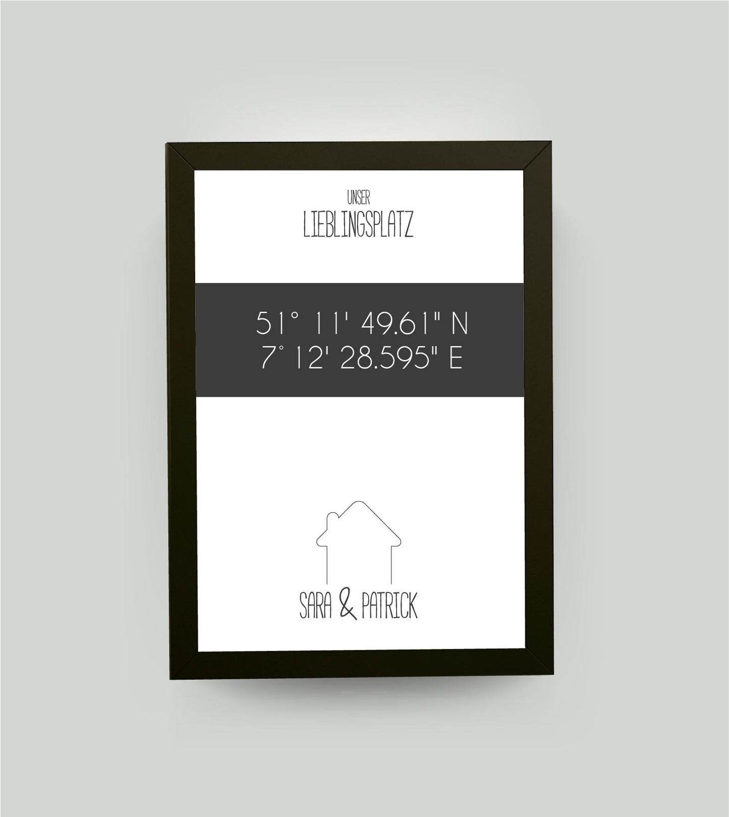 Personalisiertes Koordinaten Bild “Lieblingsort Haus”, Bildfarbe: Anthrazit/Schwarz, Grau, Bildgröße: 13x18cm, DIN A4, DIN A3, Bilderrahmen: Ohne Bilderrahmen, Bilderrahmen weiß ohne Passepartout, Bilderrahmen schwarz ohne Passepartout, Copyright: 321geschenke.de