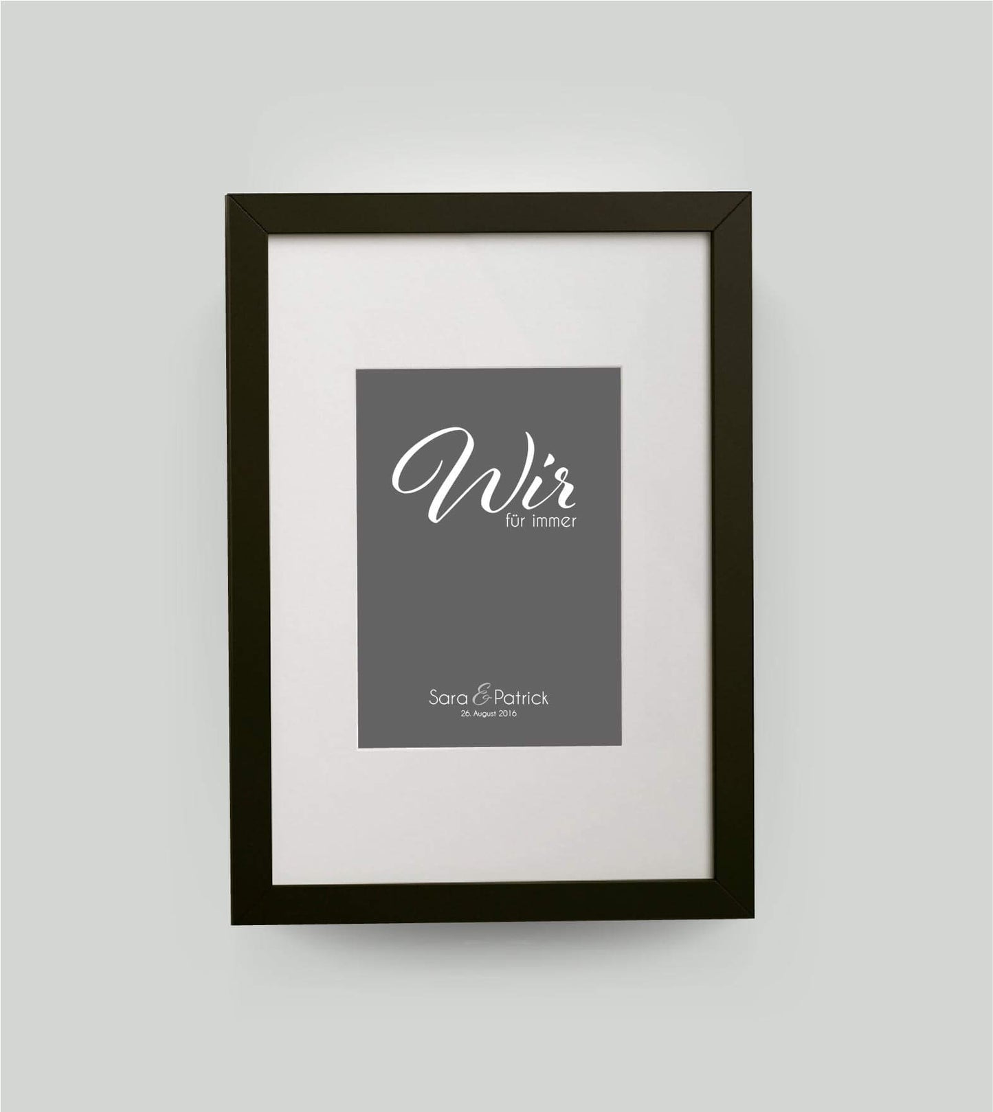 Personalisiertes Bild “WIR - für immer”, Bildfarbe: Anthrazit/Schwarz, Bildgröße: DIN A4, Bilderrahmen: Bilderrahmen schwarz mit Passepartout,Copyright: 321geschenke.de