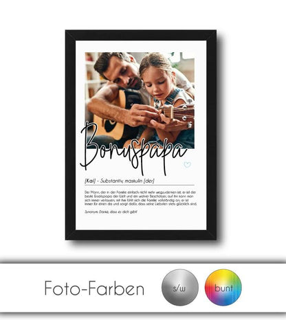 Personalisiertes Foto-Poster "Bonuspapa" mit Definition, Bildgröße: 13x18cm, DIN A4, DIN A3, Bilderrahmen: Ohne Bilderrahmen, Bilderrahmen weiß, Bilderrahmen schwarz, Bilderrahmen weiß mit Passepartout, Bilderrahmen schwarz mit Passepartout, Copyright: 32