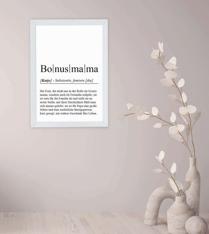 Anwendungsbild_Personalisiertes Bild "Definition" - BONUSMAMA, Bildfarbe: Weiß, Bildgröße: 13x18cm, DIN A4, DIN A3, Bilderrahmen: Ohne Bilderrahmen, Bilderrahmen weiß ohne Passepartout, Bilderrahmen schwarz ohne Passepartout, Bilderrahmen weiß mit Passepa