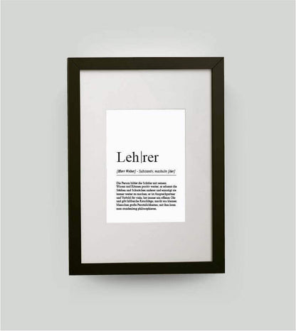 Personalisiertes Bild “Definition LEHRER”, DIN 13x18cm, mit Rahmen schwarz 21x30cm, ohne Passepartout, Copyright: 321geschenke.de