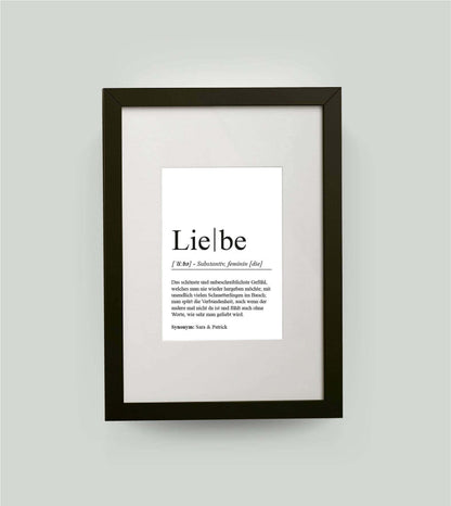Personalisiertes Bild “Definition LIEBE”, DIN 13x18cm, mit Rahmen schwarz 21x30cm, ohne Passepartout, Copyright: 321geschenke.de