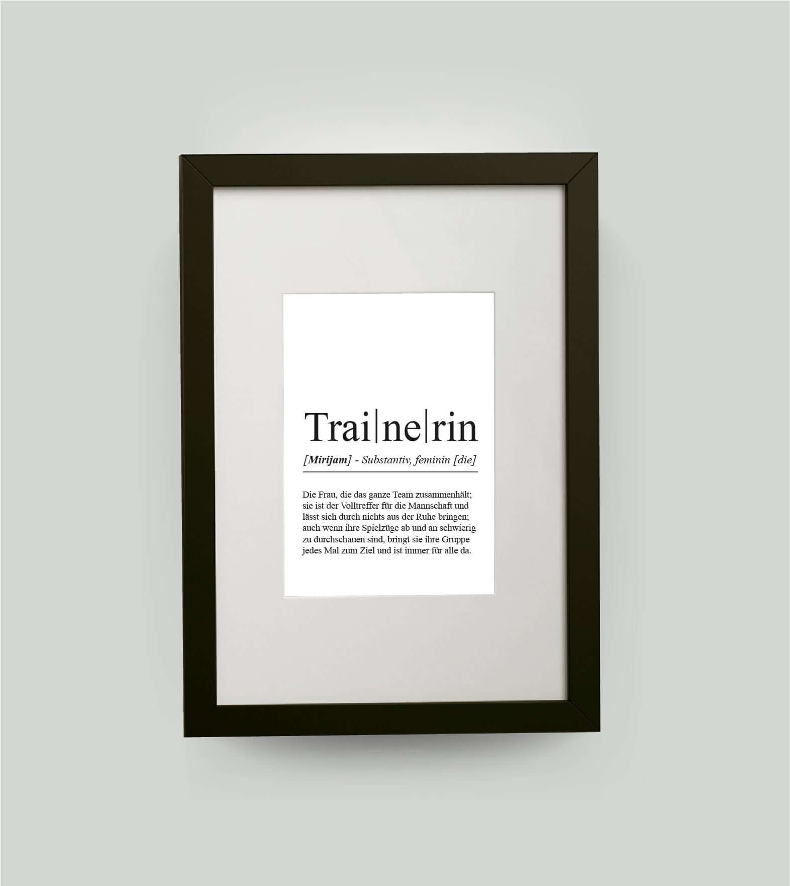 Personalisiertes Bild “Definition TRAINERIN”, DIN 13x18cm, mit Rahmen schwarz 21x30cm, ohne Passepartout