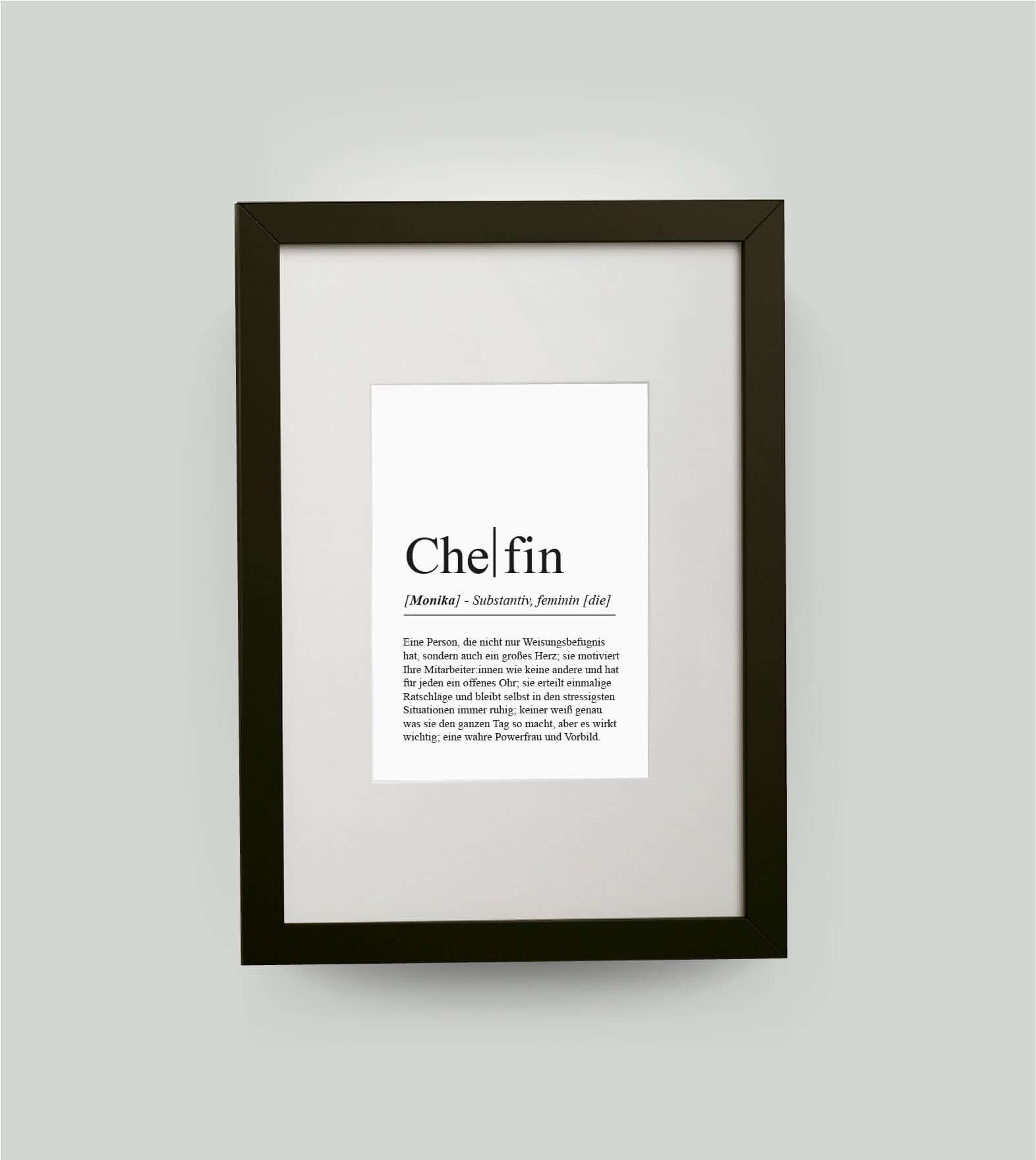 Personalisiertes Bild “Definition CHEFIN”, DIN 13x18cm, mit Rahmen schwarz 21x30cm, ohne Passepartout, Copyright: 321geschenke.de