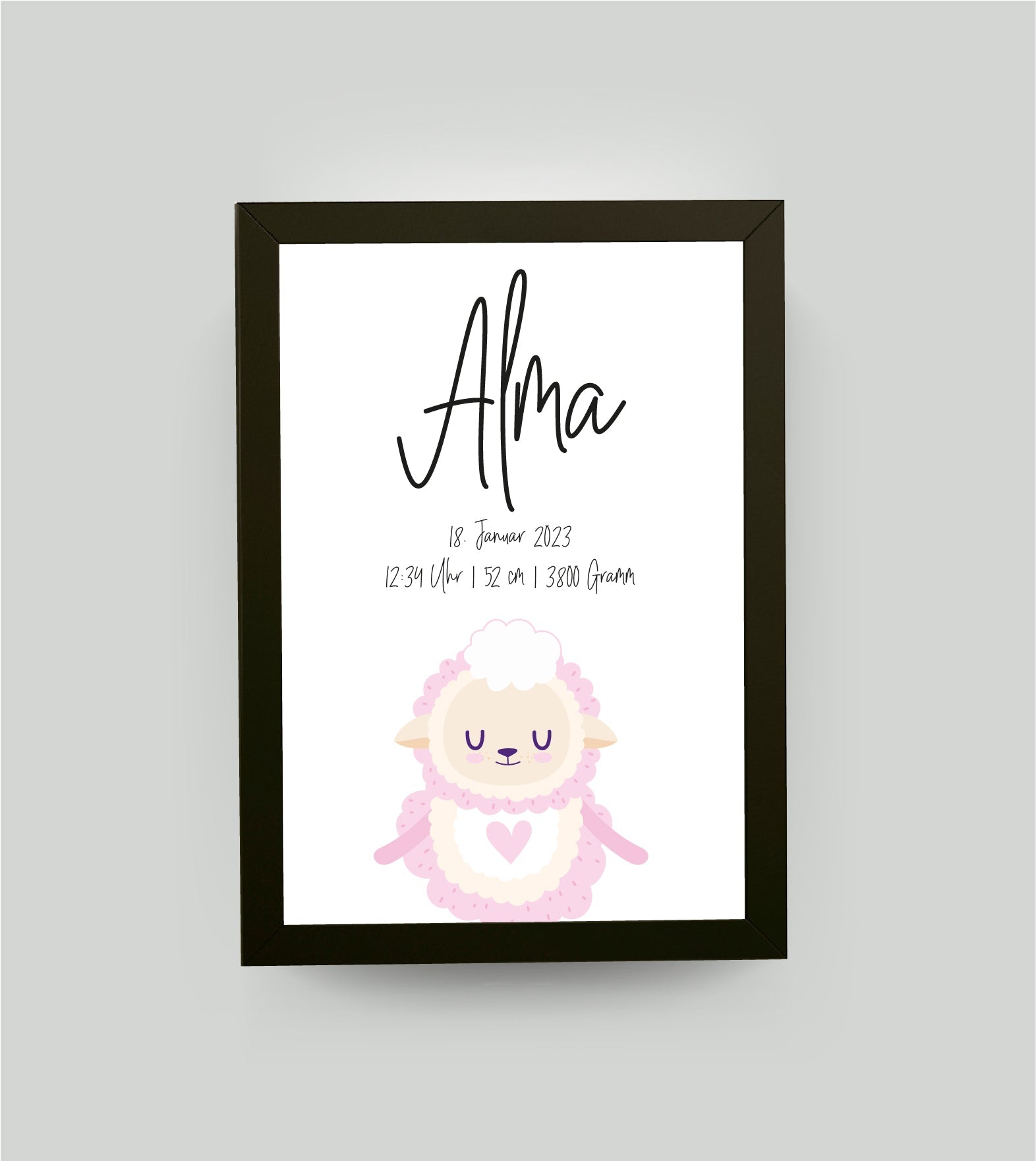Personalisiertes Geburtsposter “SCHAF mit Herz”, Motiv: Schaf, Bildgröße: 13x18cm, Bilderrahmen: Bilderrahmen schwarz ohne Passepartout, Copyright: 321geschenke.de Sonderanfertigung: Unsere Bilder nach euren Wünschen verändert.