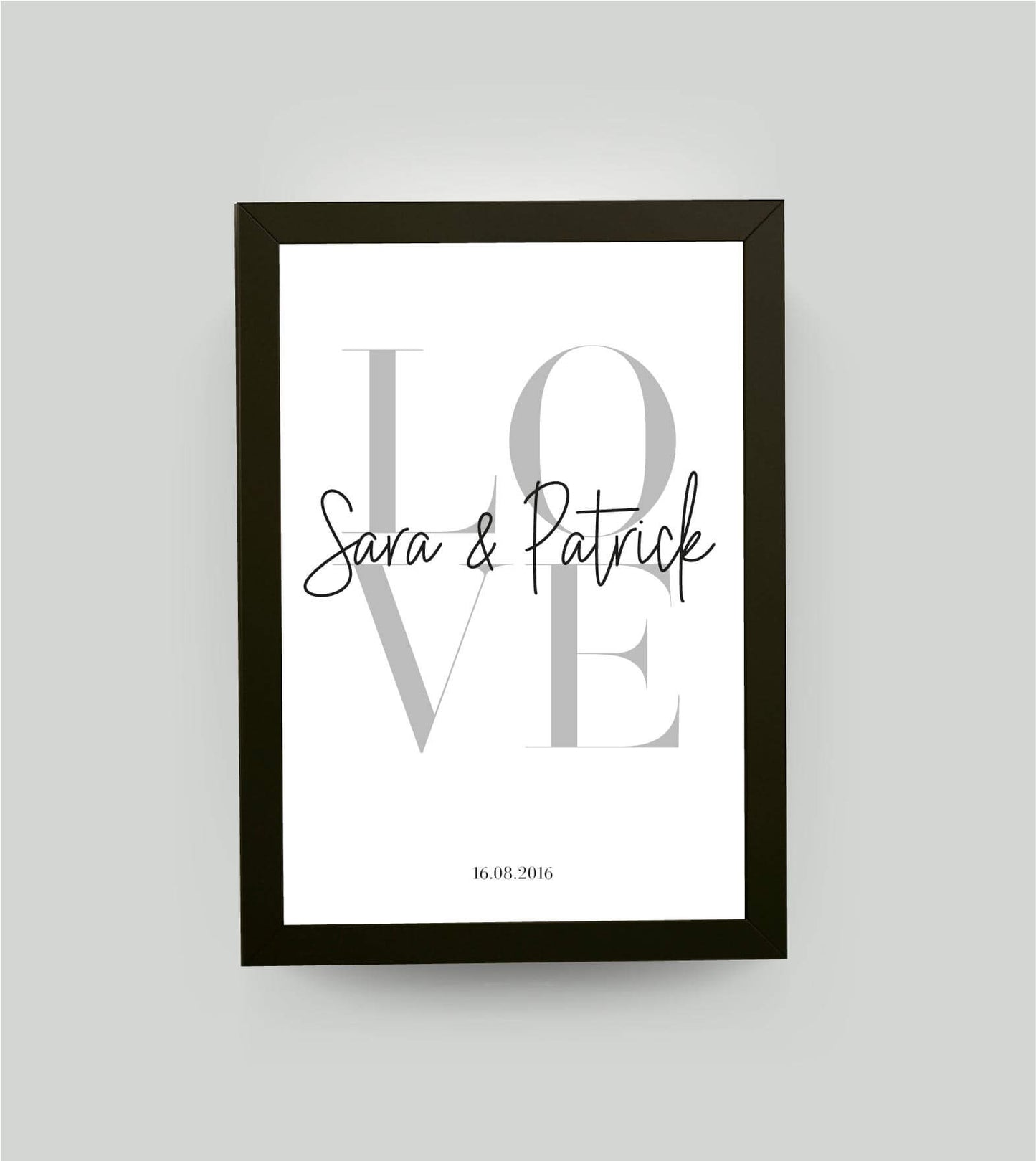 Personalisiertes Bild “LOVE”, Bildfarbe: Weiß, Bildgröße: 13x18cm, DIN A4, DIN A3, Bilderrahmen: Ohne Bilderrahmen, Bilderrahmen weiß ohne Passepartout, Bilderrahmen schwarz ohne Passepartout, Bilderrahmen weiß mit Passepartout, Bilderrahmen schwarz mit P