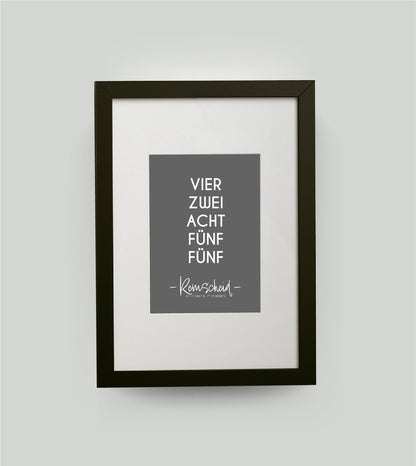 Personalisiertes Koordinatenposter "PLZ" Postleitzahl, Bildfarbe: Anthrazit/Schwarz, Bildgröße: DIN A4, Bilderrahmen: Bilderrahmen schwarz mit Passepartout, Copyright: 321geschenke.de