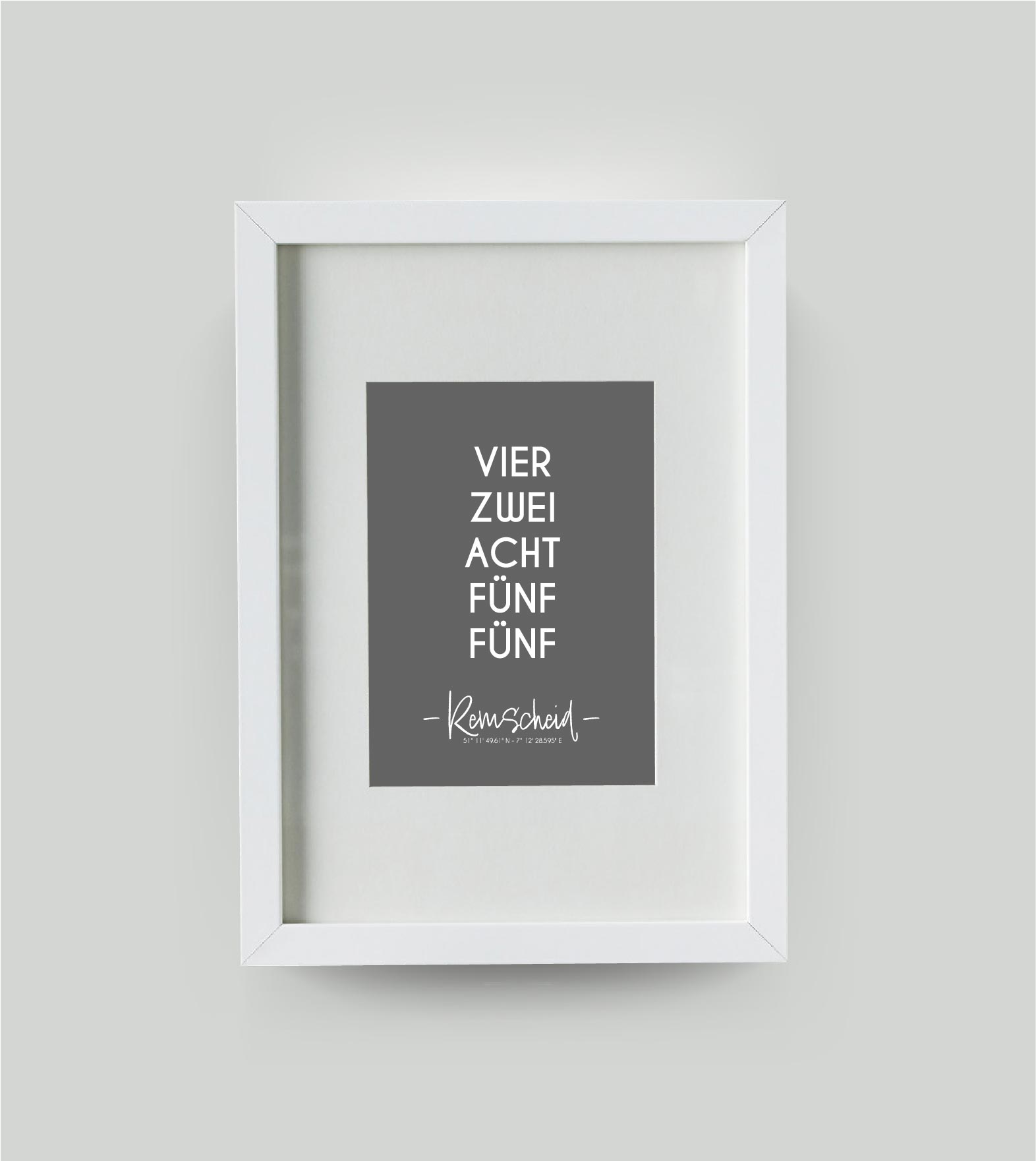 Personalisiertes Koordinatenposter "PLZ" Postleitzahl, Bildfarbe: Anthrazit/Schwarz, Bildgröße: DIN A4, Bilderrahmen: Bilderrahmen weiß mit Passepartout, Copyright: 321geschenke.de